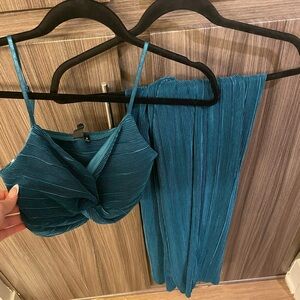 Windsor two piece set